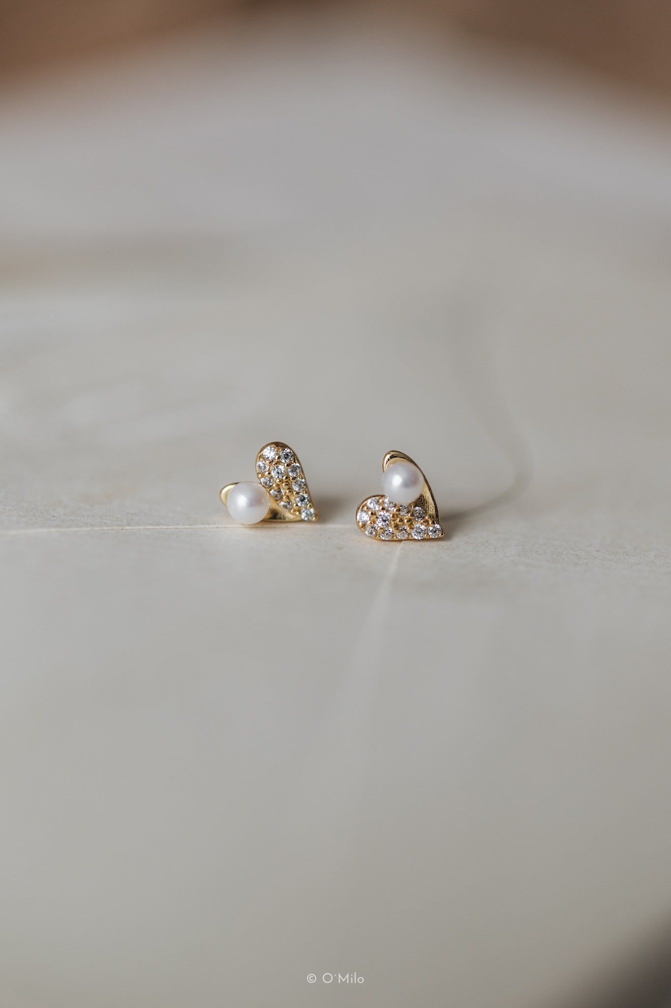 Pearl Heart Studs. Cara