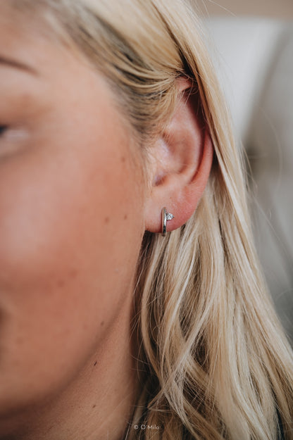Wire Diamond Hoops. Hugi