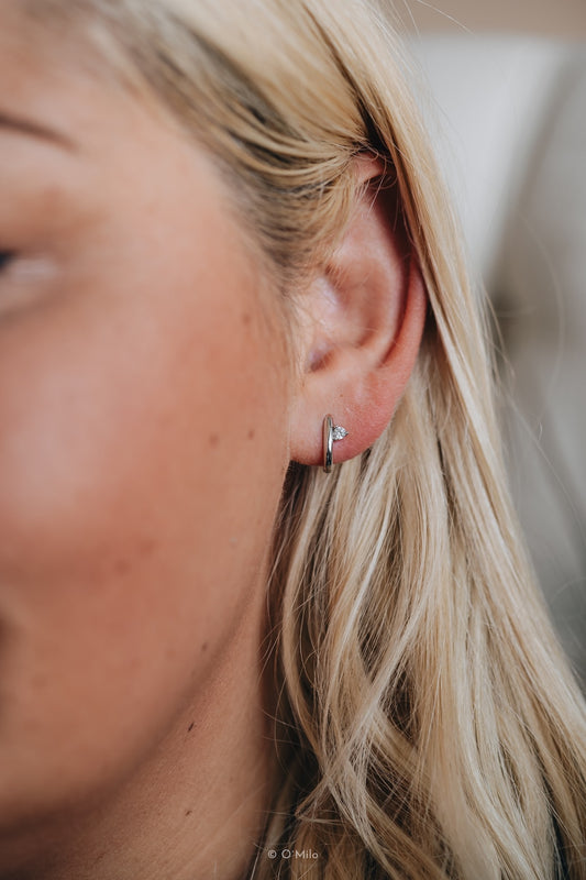 Wire Diamond Hoops. Hugi