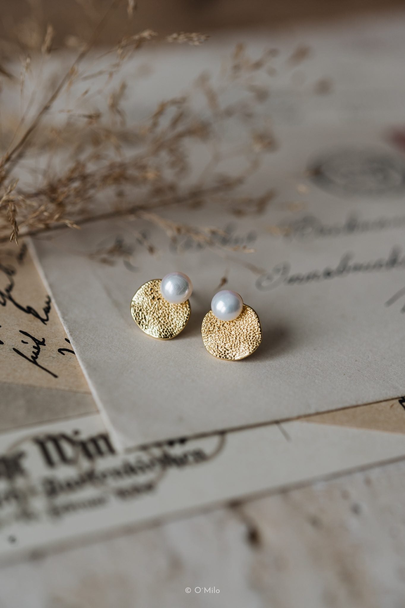 Textured Disc Pearl Studs. Mira
